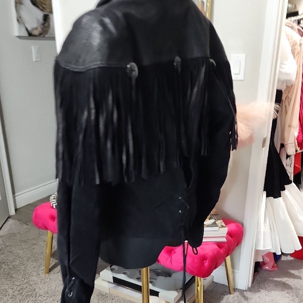 Vintage Black Leather Fringe Jacket - Picture 8 of 10